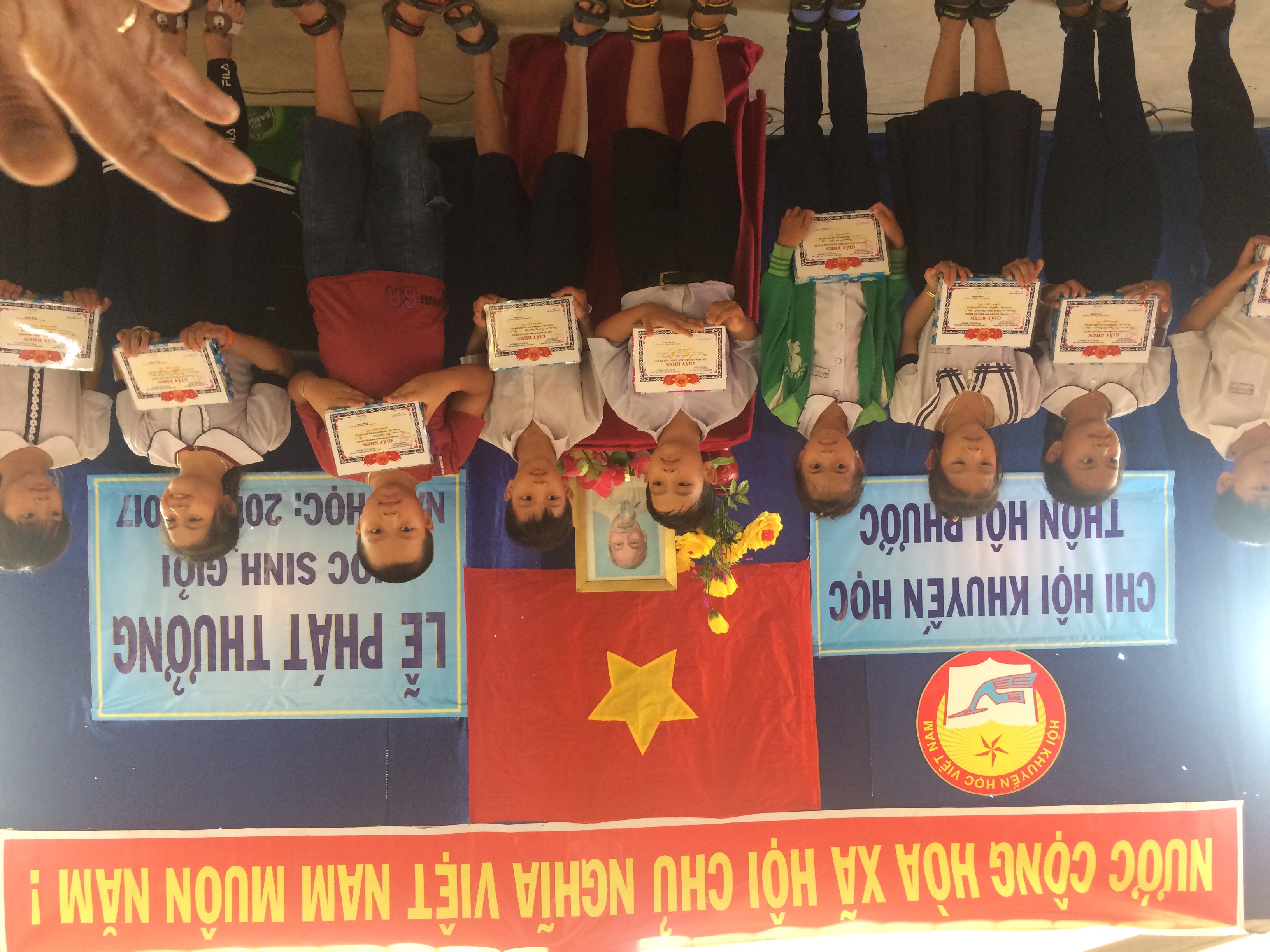 CHI HỘI KHUYẾN HỌC THÔN HỘI PHƯỚC, XÃ DIÊN BÌNH,  HUYỆN DIÊN KHÁNH TỔ CHỨC VINH DANH CÁC NHÀ HẢO TÂM,                    PHÁT THƯỞNG CHO HỌC SINH NHÂN NGÀY GIỖ TỔ HÙNG VƯƠNG  VÀ CÚNG ĐÌNH LÀNG VÀO DỊP ĐẦU XUÂN MẬU TUẤT