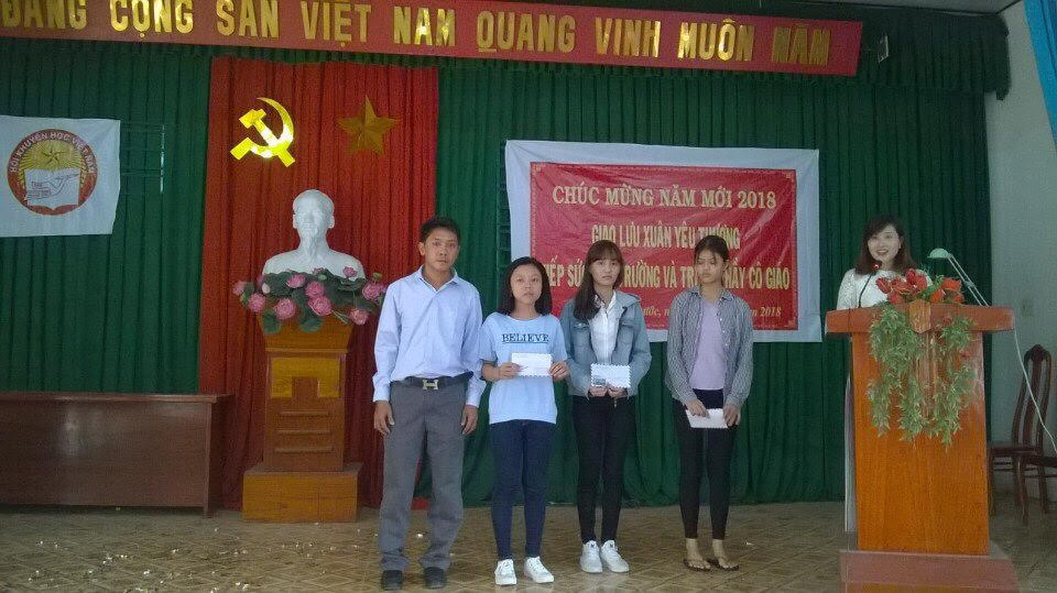 HỘI KHUYẾN HỌC XÃ DIÊN PHƯỚC TỔ CHỨC KHEN THƯỞNG HỌC SINH ĐẦU NĂM MỚI 2018