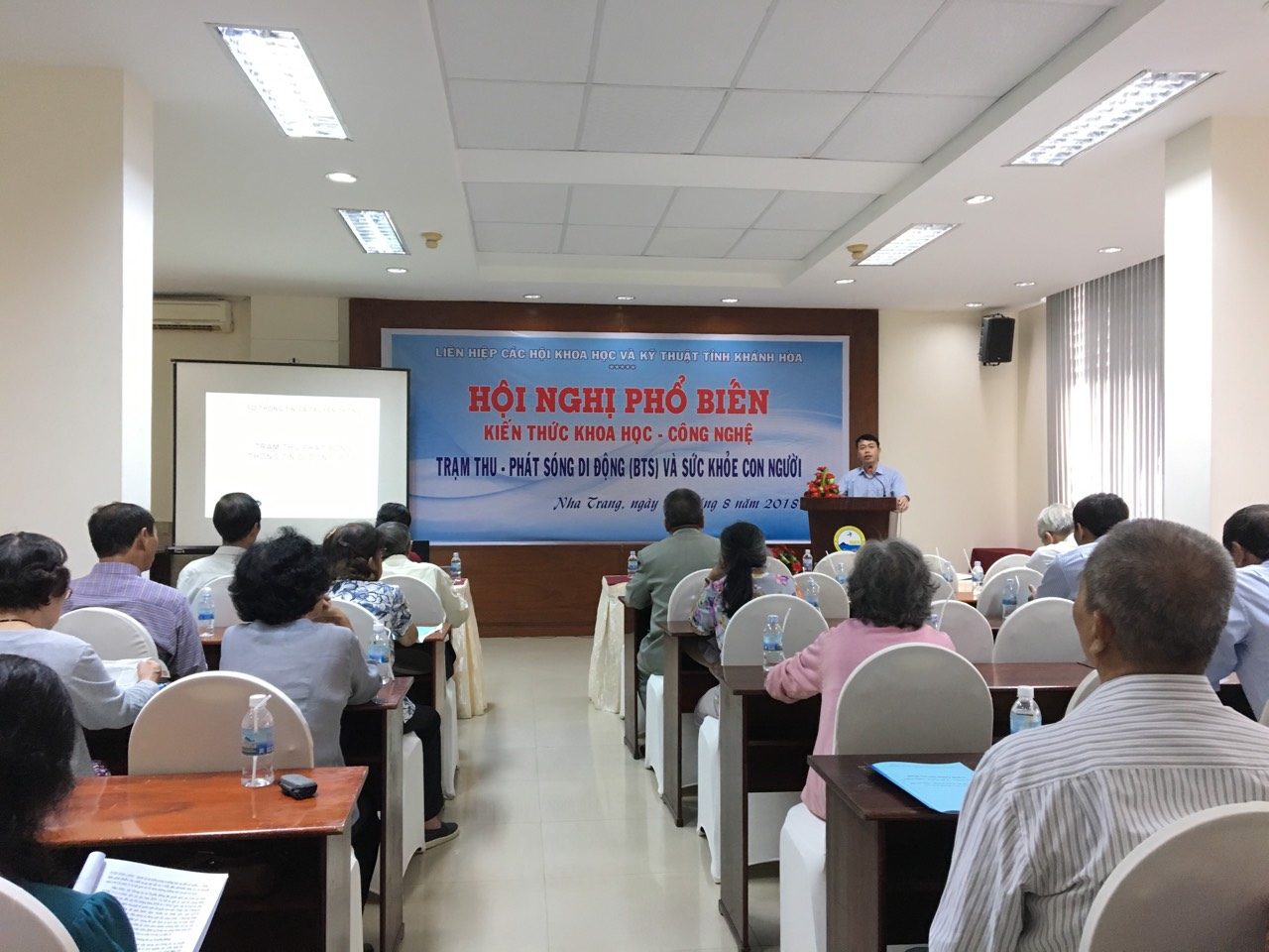 HỘI NGHỊ PHỔ BIẾN KIẾN THỨC KHOA HỌC CÔNG NGHỆ TRẠM THU PHÁT SÓNG DI ĐỘNG VÀ SỨC KHỎE CON NGƯỜI