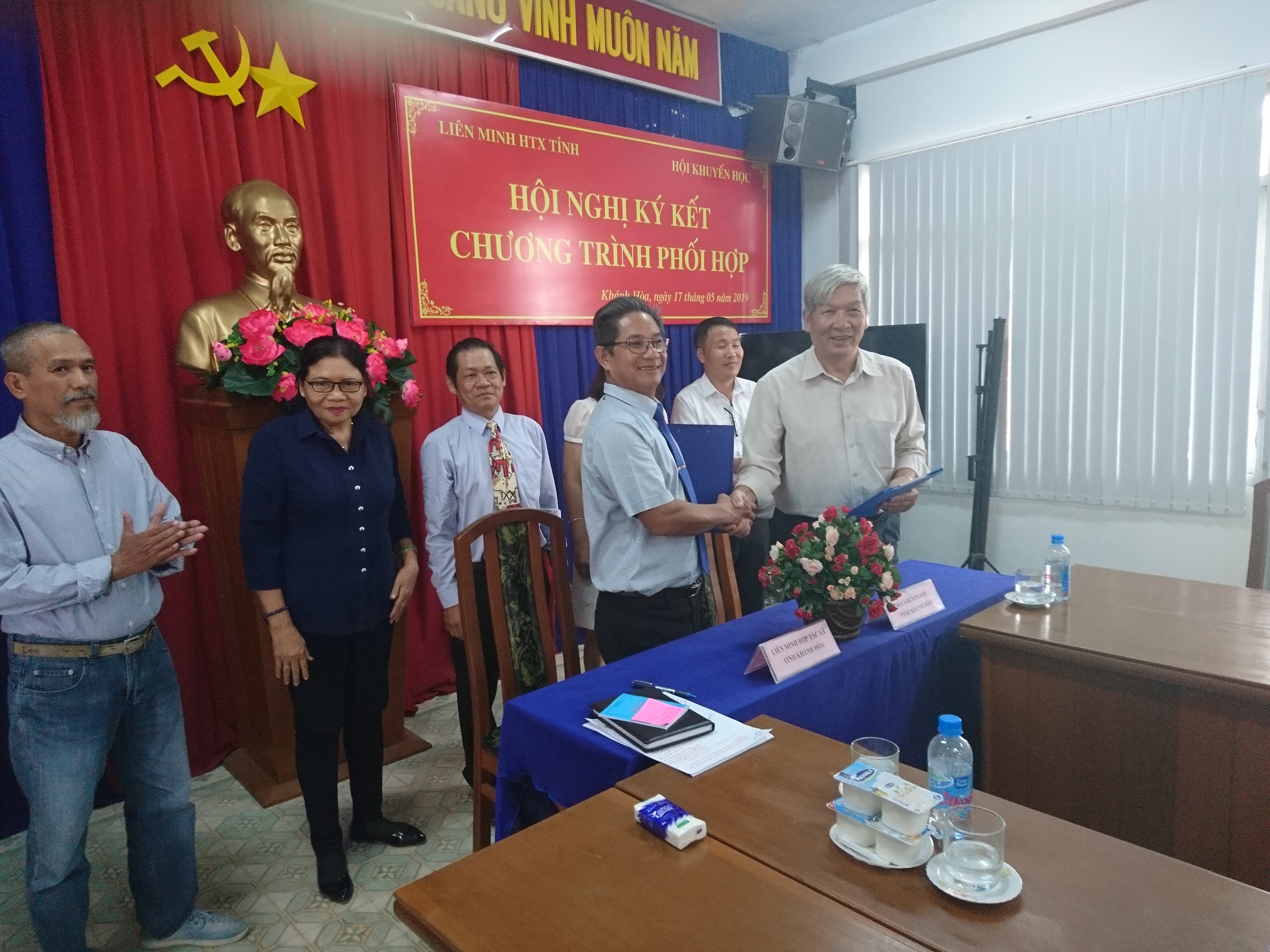 Quỹ Khuyến học Lương Thế Vinh tỉnh Nam Định VÀ LIÊN MINH HỢP TÁC XÃ KHÁNH HÒA TỔ CHỨC KÝ KẾT CHƯƠNG TRÌNH PHỐI HỢP GIAI ĐOẠN 2019 - 2025