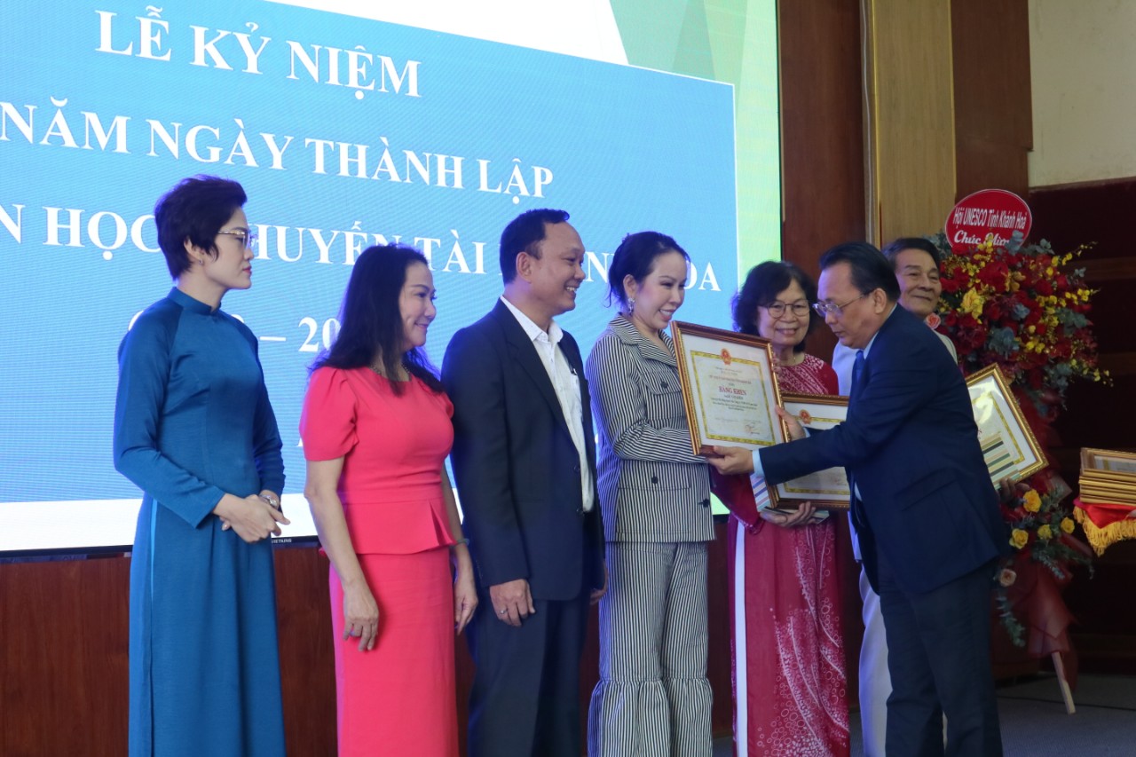 Quỹ Khuyến học, khuyến tài tỉnh Khánh Hòa kỷ niệm 10 năm thành lập